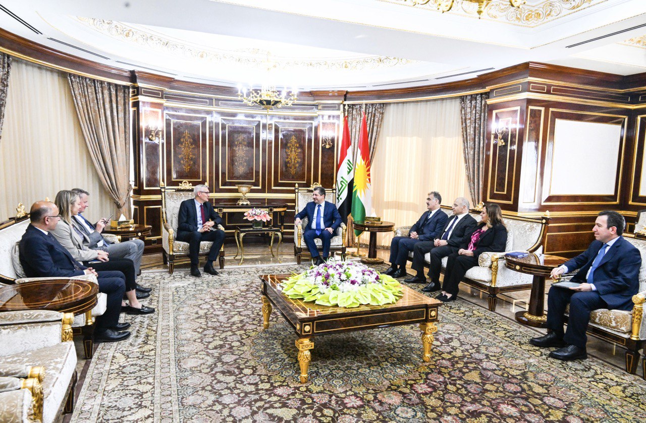 Kurdistan Region Prime Minister Masrour Barzani (top right) during his meeting with outgoing German Ambassador to Iraq Martin Jaeger in Erbil, April 3, 2023. (Photo: KRG)