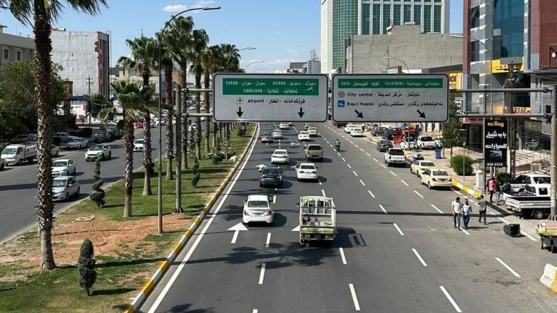 هاتووچۆی هەولێر شوفێر و هاووڵاتیان ئاگادار دەکاتەوە