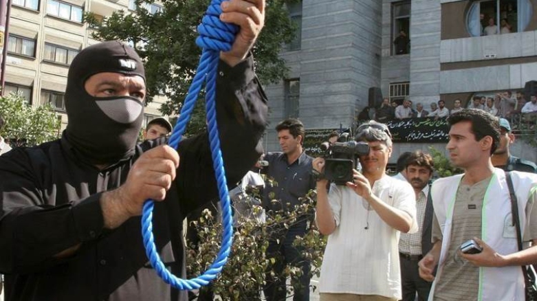 عکس آرشیوی اجرای حکم اعدام در ایران