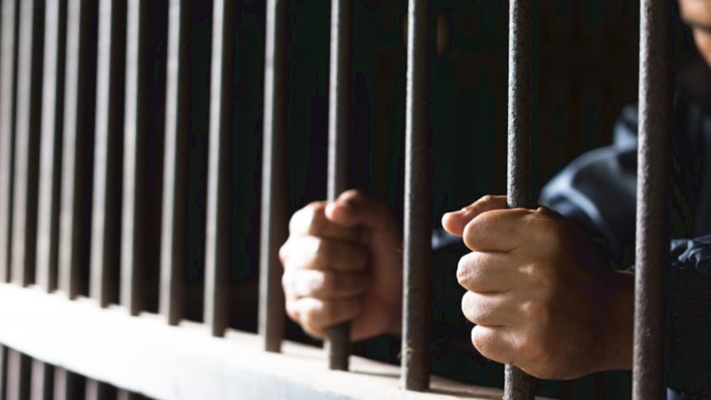 بە تاوانی بەرتیل وەرگرتن سزای 10 ساڵ زیندانیکردن بەسەر چوار پاسەواندا سەپێنرا