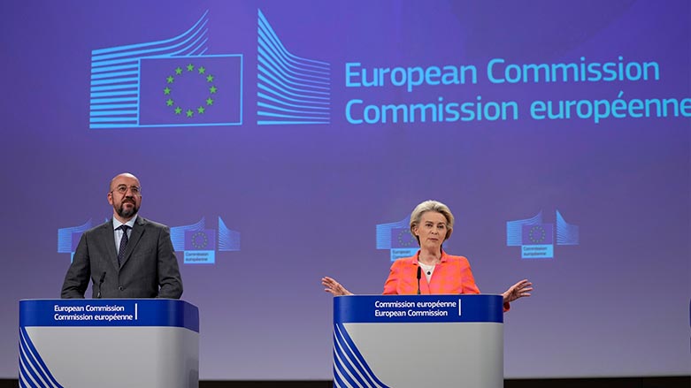 European Commission President Ursula von der Leyen, right, and European Council President Charles Michel address a media conference, ahead of the G7 summit, at EU headquarters in Brussels, May 15, 2023. (Photo: AP)