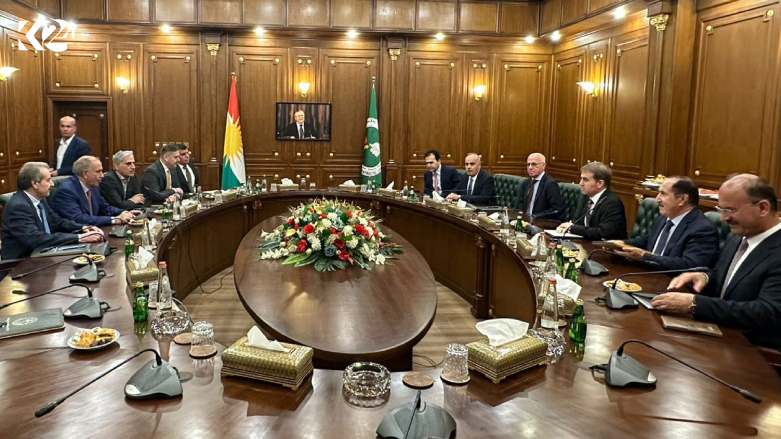Members of KDP politburo (right) during a meeting with their PUK counterparts in Sulaimani, May 16, 2023. (Photo: Submitted to Kurdistan 24)