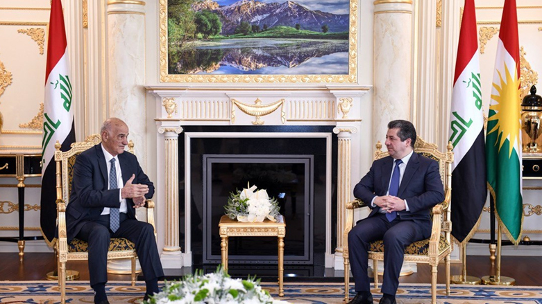 رئيس حكومة إقليم كوردستان مسرور بارزاني ووزير الموارد المائية العراقي عون ذياب عبد الله