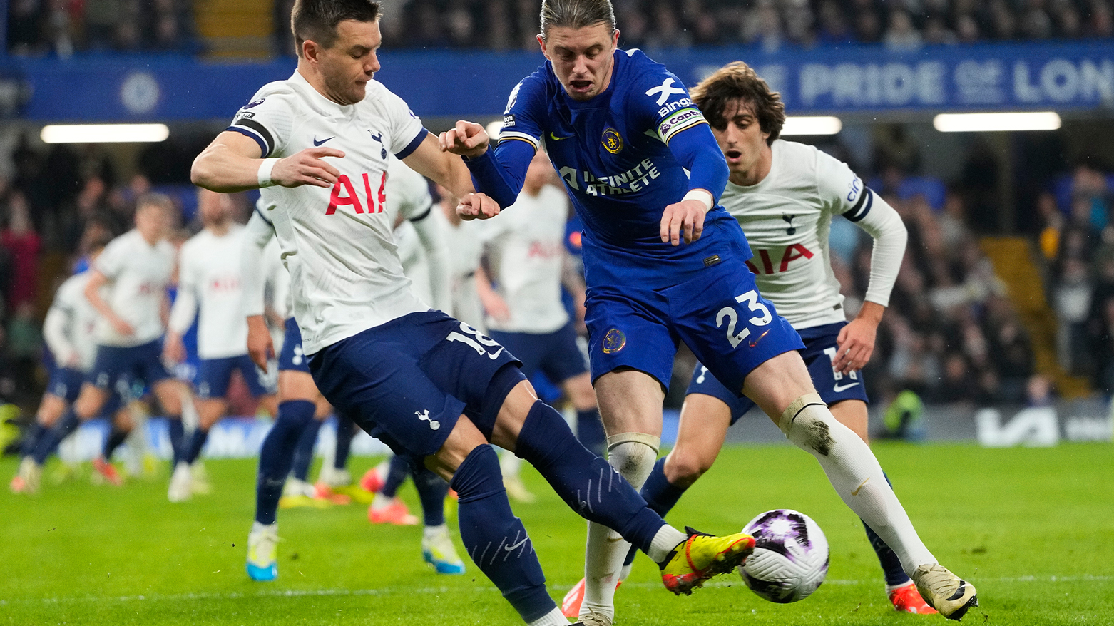 Chelsea's Conor Gallagher, right, is challenged by Tottenham's Giovani Lo Celso, left, during the English Premier League. (Photo: AP)