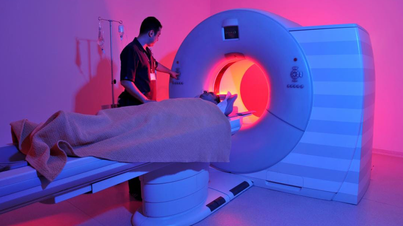ئامێری تیشکی لەرەلەری موگناتیسی MRI