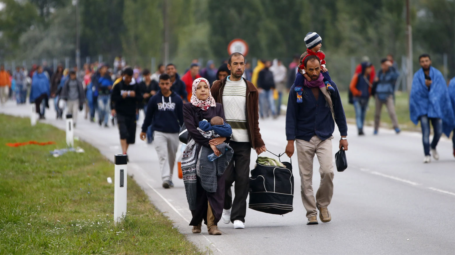 Eight EU nations call for reevaluation of Syrian refugee policy