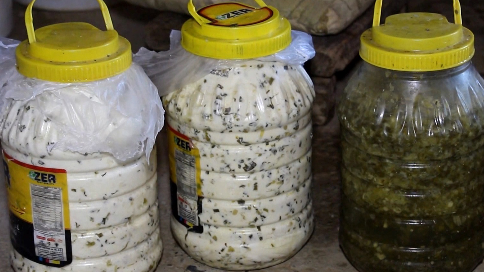 Koçerên Dêrikê çawa penêrê sîrik çêdikin?