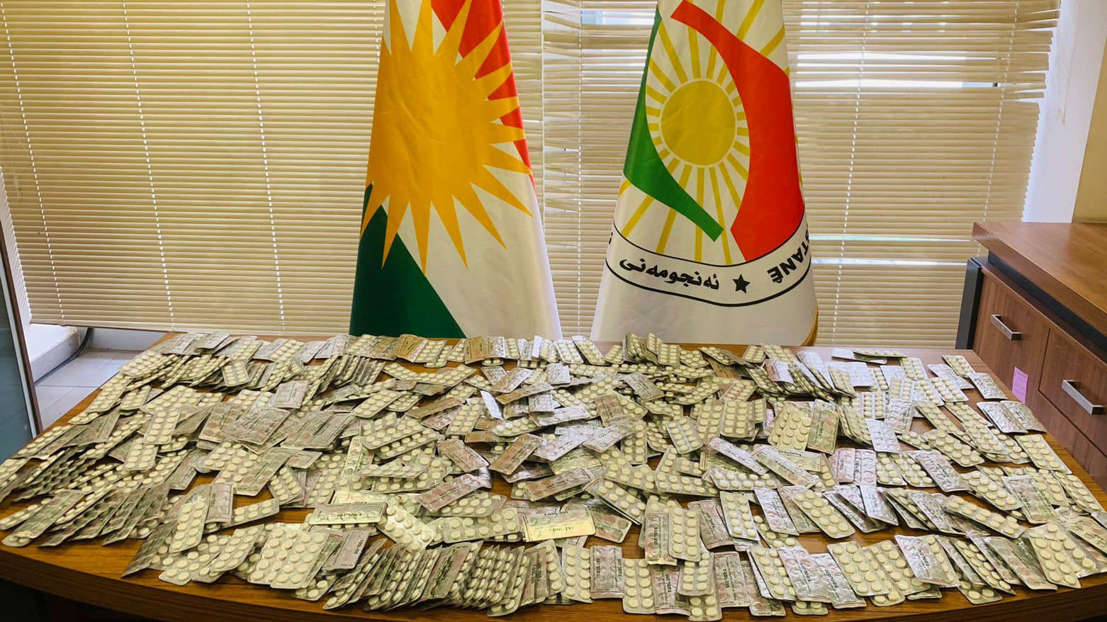 مكافحة المخدرات تضبط آلاف الحبوب المخدرة خلال توقيف متهمين اثنين بأربيل