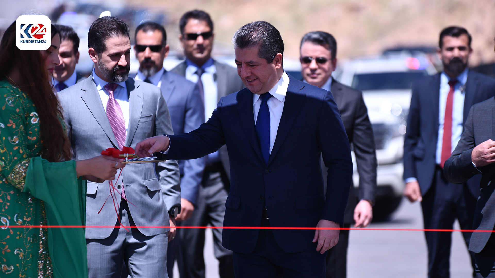 بحضور رئيس حكومة إقليم كوردستان.. افتتاح جسر 
