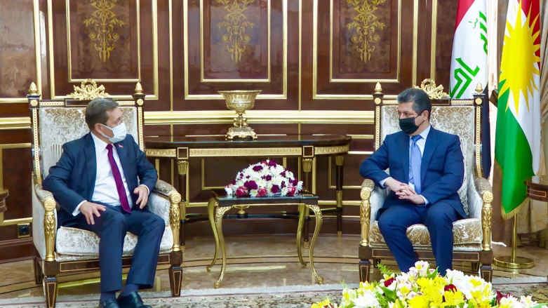 Kurdistan Region PM Barzani (right) during his meeting with Belarusian Ambassador to Iraq Viktor Rybak, Nov. 1, 2021. (Photo: KRG)