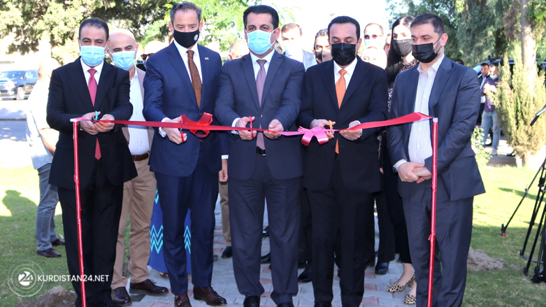 KRG officials alongside US Consul General to Erbil Robert Palladiono cutting the inauguration ribbon of newly renovated breast cancer diagnostic center in Erbil, Nov. 8, 2021. (Photo: US Consulate General Erbil/Twitter)