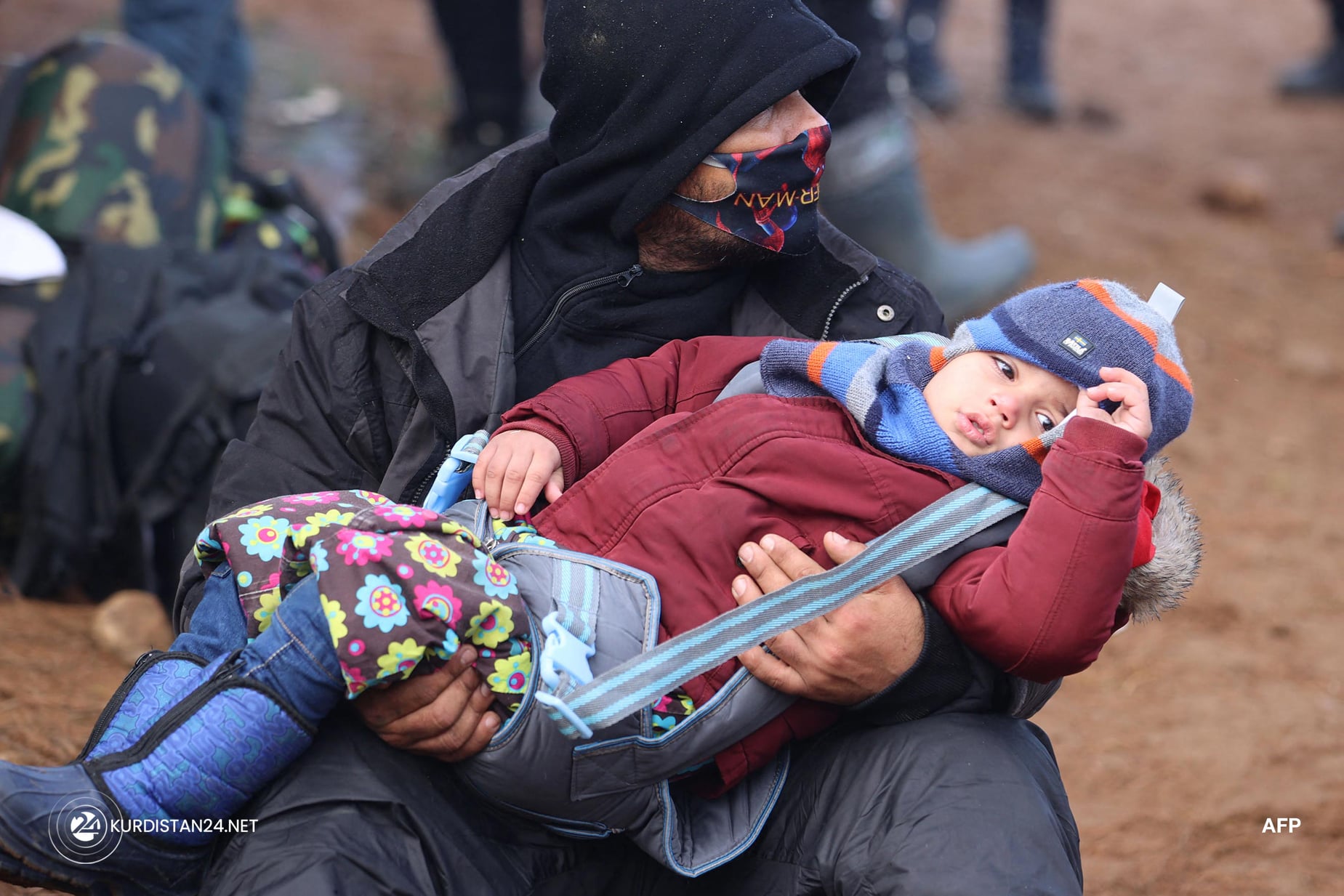 منداڵێكی كۆچبه&zwnj;ر بێتاقه&zwnj;تی سه&zwnj;رما و برسێتییه&zwnj;