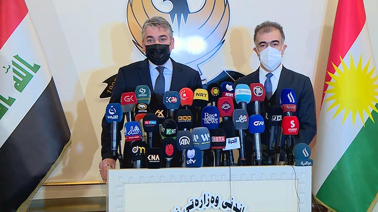 Kurdistan Region Government (KRG) Spokesperson Jotiar Adil and Head of Department of Foreign Relations Safeen Dizayee, in a joint press conference, Nov. 10, 2021. (Photo: Kurdistan 24)