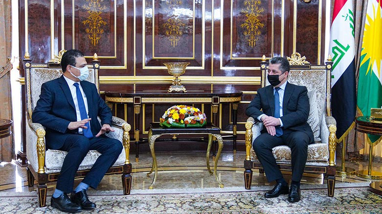 Kurdistan Region Prime Minister Masrour Barzani (R) and Egypt’s ambassador to Iraq, Waleed Mohammed Ismael. (Photo: KRG)