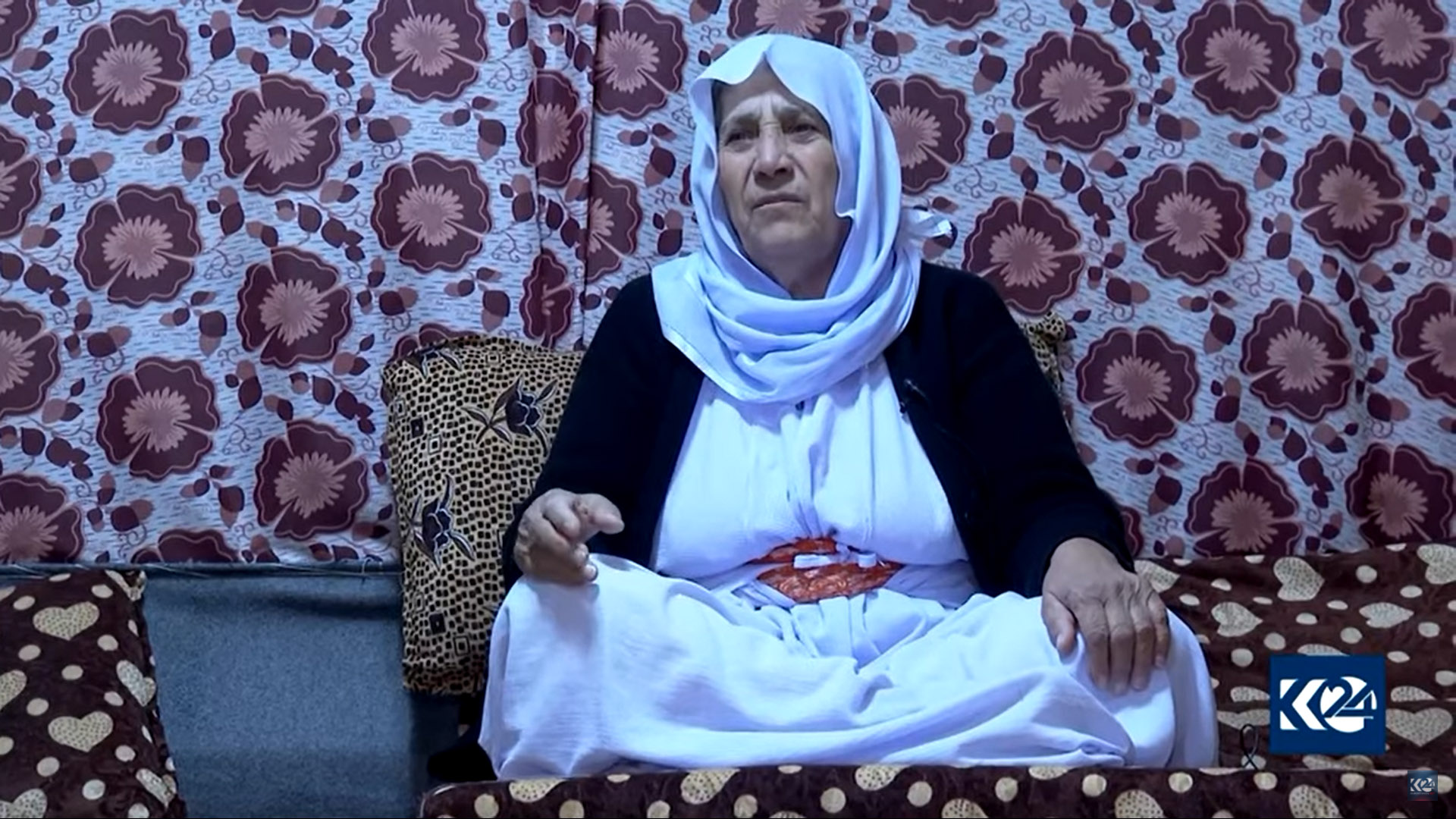 Gawra Othman speaks to Kurdistan 24 at her tent in one of the displaced person camps in the Kurdistan Region, Nov. 20, 2021. (Photo: Screengrab/Kurdistan24)