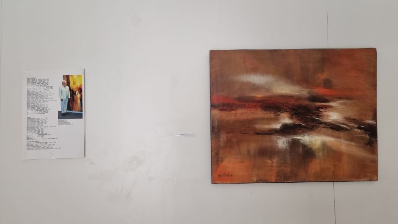 One of the paintings French-Kurdish artist Dilshad Questani had on display during the art exhibition in Duhok, Kurdistan Region. (Photo: Wladimir van Wilgenburg / Kurdistan 24)