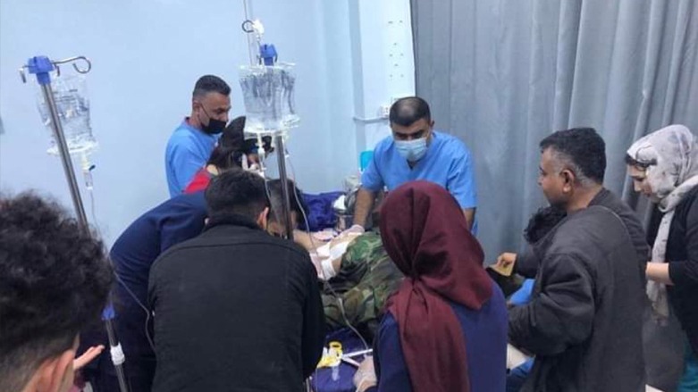 Medical workers treat a Peshmerga fighter wounded in an ISIS attack in Diyala province's town of Kolaj, Nov. 28, 2021. (Photo: Kurdistan 24)