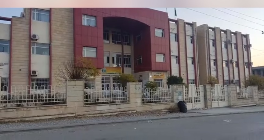 خوێندنگه‌ی شه‌پۆلی كچان له‌ گه‌ڕه‌كی ئیبراهیم ئه‌حمه‌د له‌ شاری سلێمانی
