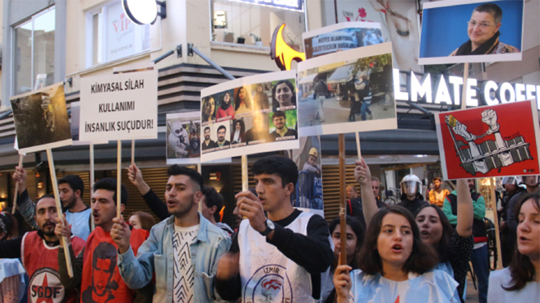 Li Îzmîrê 20 ciwanên çepgir hatin desteserkirin