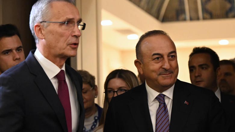 Turkish Foreign Minister Mevlut Cavusoglu (R) and NATO Secretary General Jens Stoltenberg held a press conference after talks (Photo: OZAN KOSE/AFP)