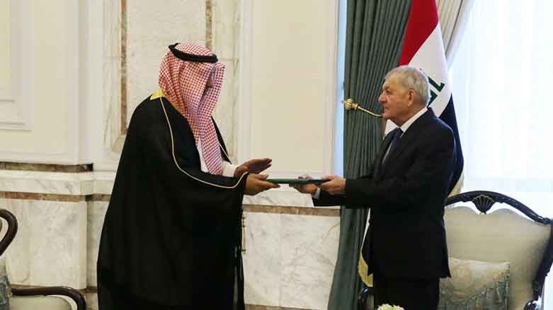 الرئيس العراقي يتسلم دعوة من ملك السعودية لحضور القمة العربية الصينية 