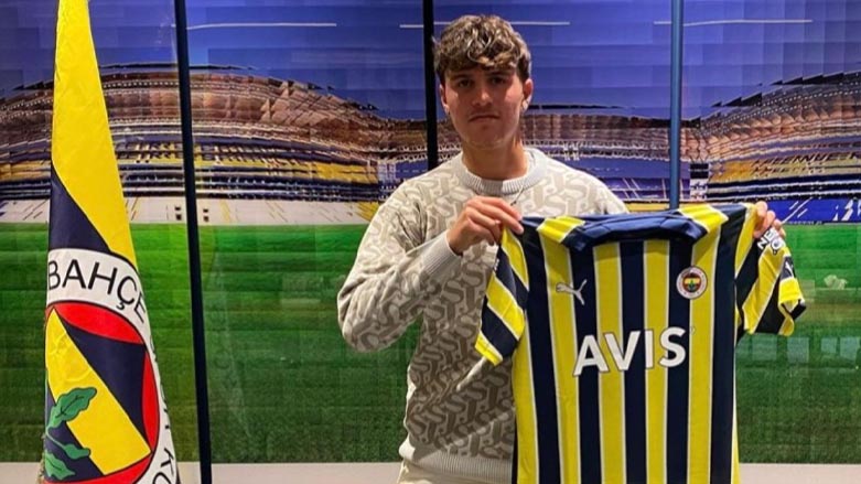 بسبب علم كوردستان.. "فنر بخشة" يُنهي عقد أحد لاعبيه