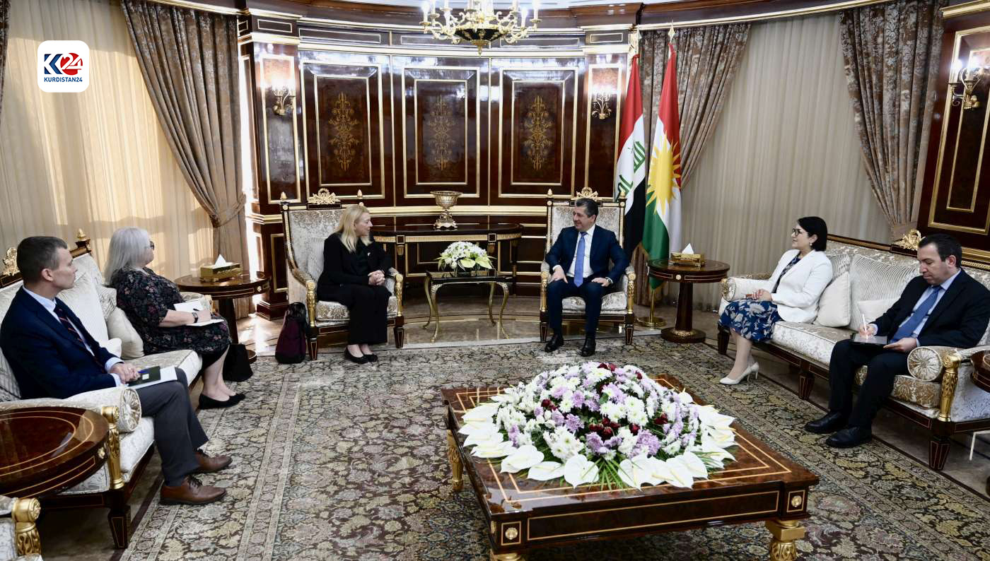 Kurdistan Region Prime Minister Masrour Barzani (top right) during his meeting with the new Canadian Ambassador to Iraq, Kathy Bunka, November 1, 2023. (Photo: KRG)