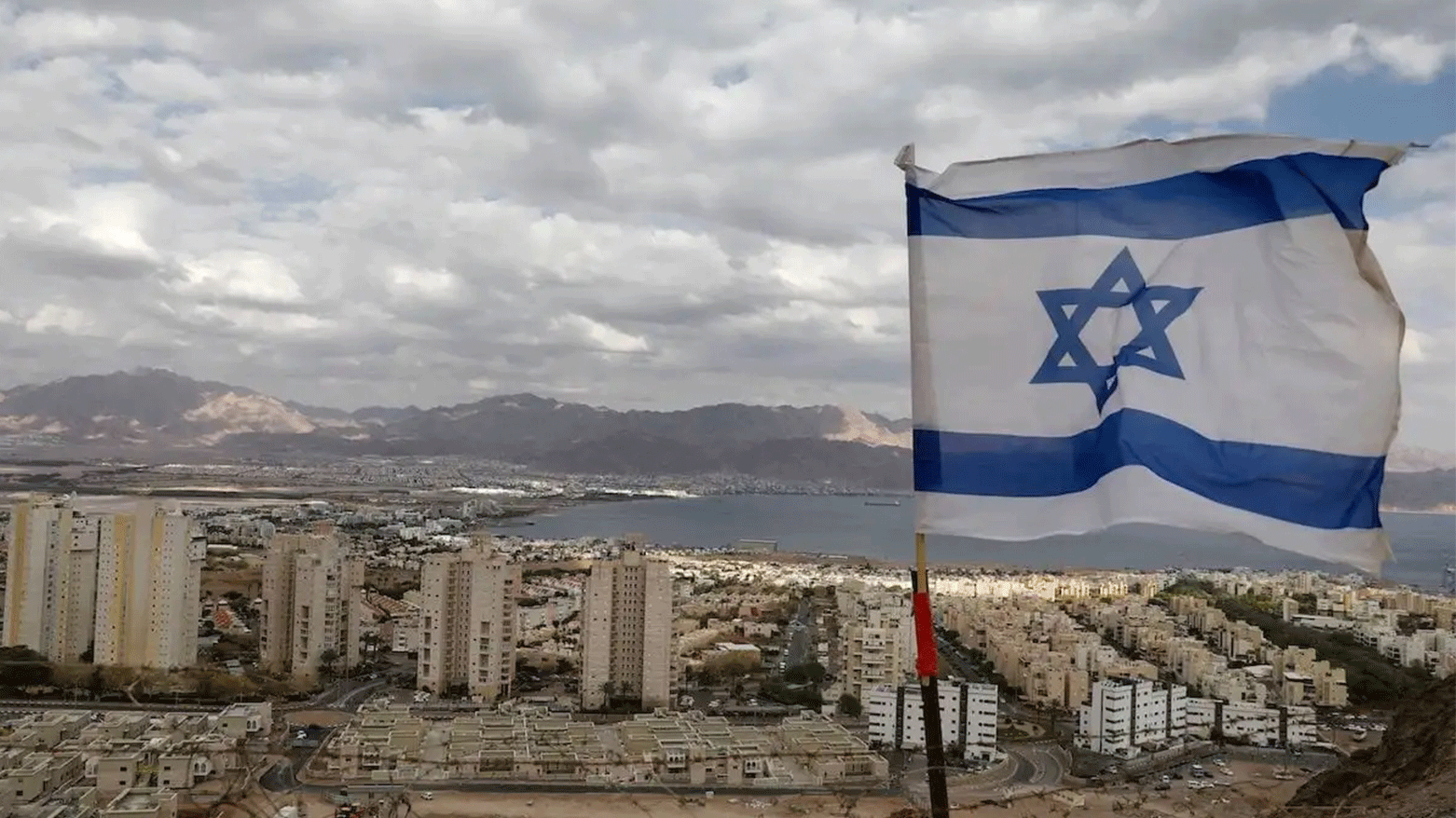 A picture shows the southern Israeli Red Sea resort city of Eilat and Jordan’s Red Sea resort city of Aqaba in the background, April 17, 2020. (Photo: AFP)