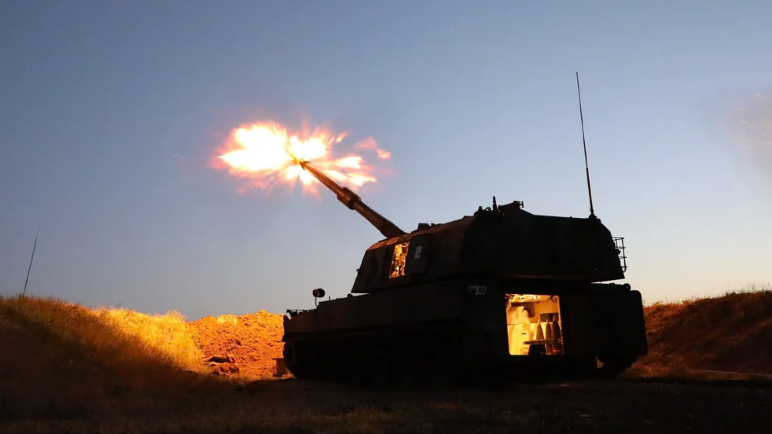 Turkish artillery firing at a target (Photo: Turkish Defense Ministry)