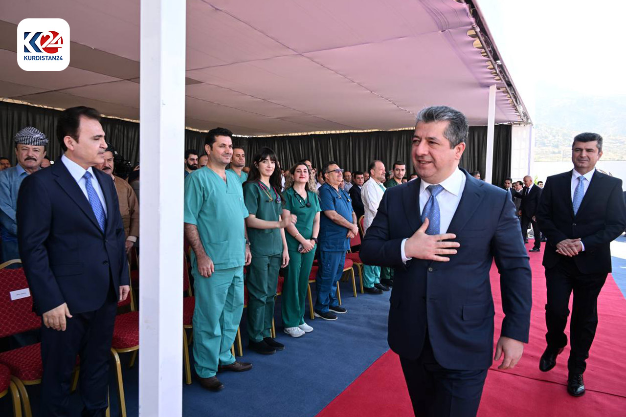 سەرۆکی حکومەت بەردی بناغەی سەنتەری چارەسەری شێرپەنجە بە تیشک لە دهۆک دادەنێت