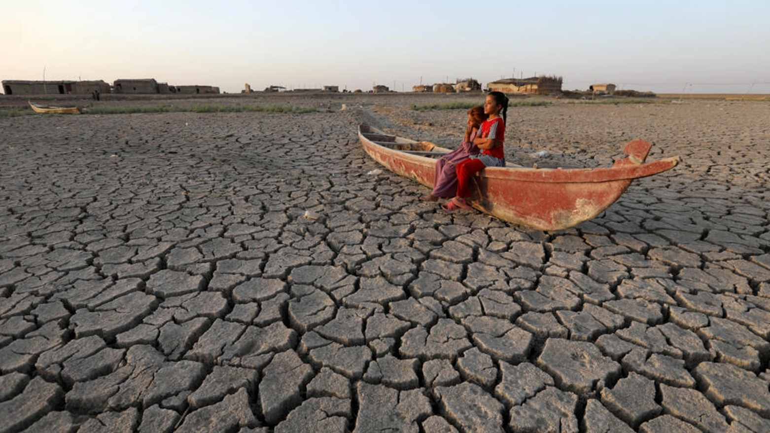 Desertification forces displacement in Iraq amid severe climate change impact