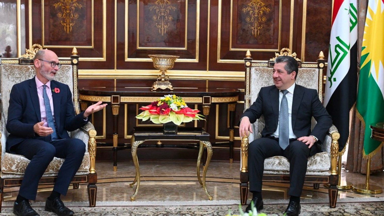 مسرور بارزانی، نخست‌وزیر اقلیم کورستان و اسفان هیچنز، سفیر بریتانیا در عراق فدرال