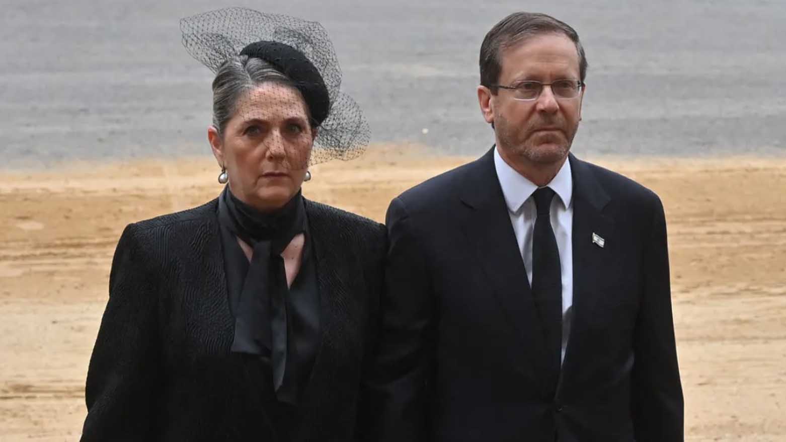 سه‌رۆكی ئیسرائیل و هاوژینه‌كه‌ی