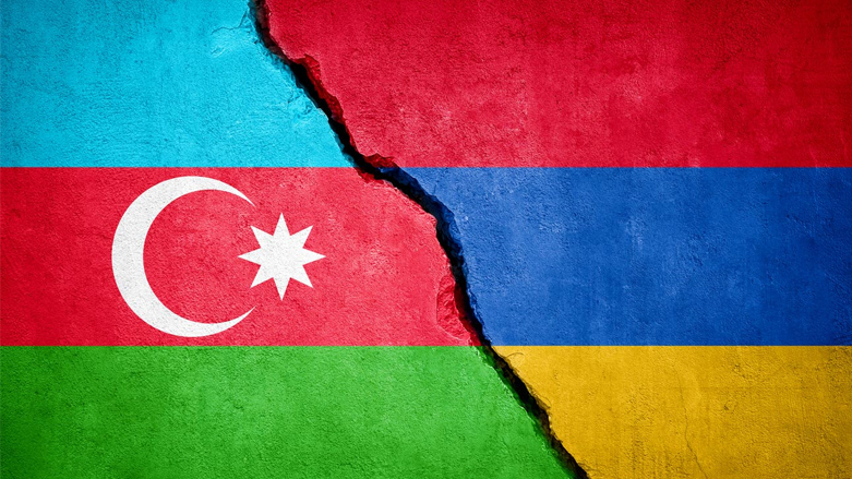 العلمان الأرميني والأذربيجاني