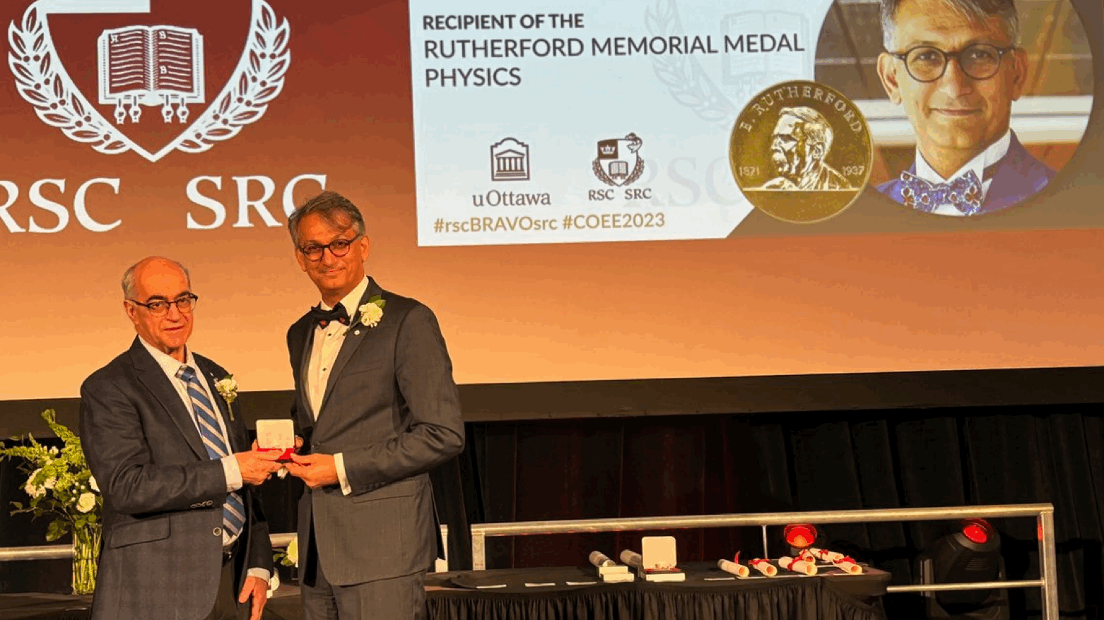 Professor Ebrahim Karimi on Monday received the Rutherford Memorial Medal from the Royal Society of Canada (Photo: X/Ebrahim Karimi).