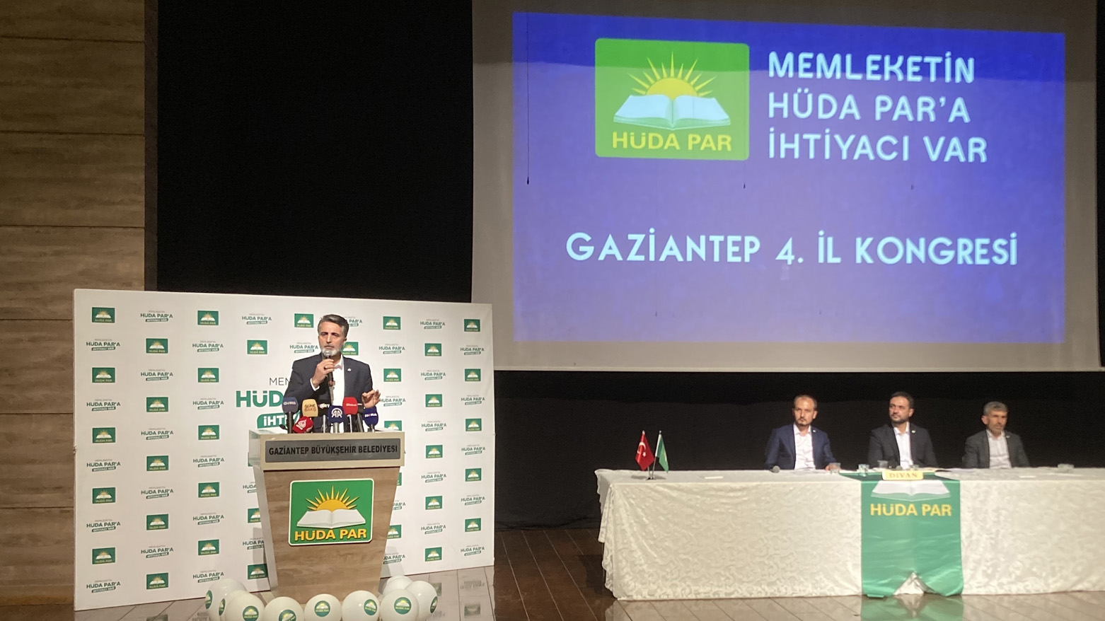 HÜDA PAR Genel Başkan Yardımcısı ve Parti Sözcüsü Yunus Emiroğlu