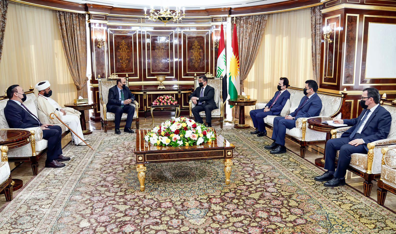 سەرۆکی حکومەتی هەرێمی کوردستان پێشوازی لە میر و بابەشێخی ئێزدییان دەکات