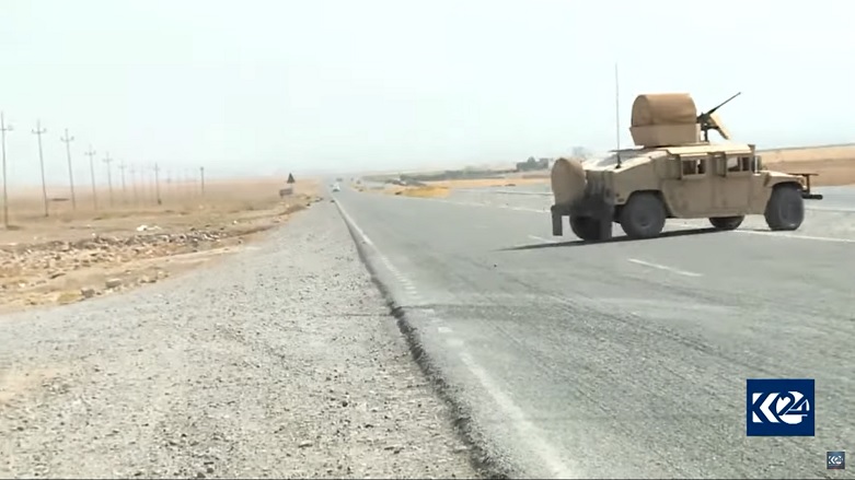 Iraqi security forces guard Makhmour’s main road. (Photo: Kurdistan 24)