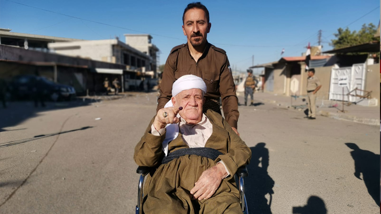 A disabled Kurdish voter with inked finger in Kirkuk, Oct. 10, 2021. (Photo: Kurdistan 24/Hemin Dalo)