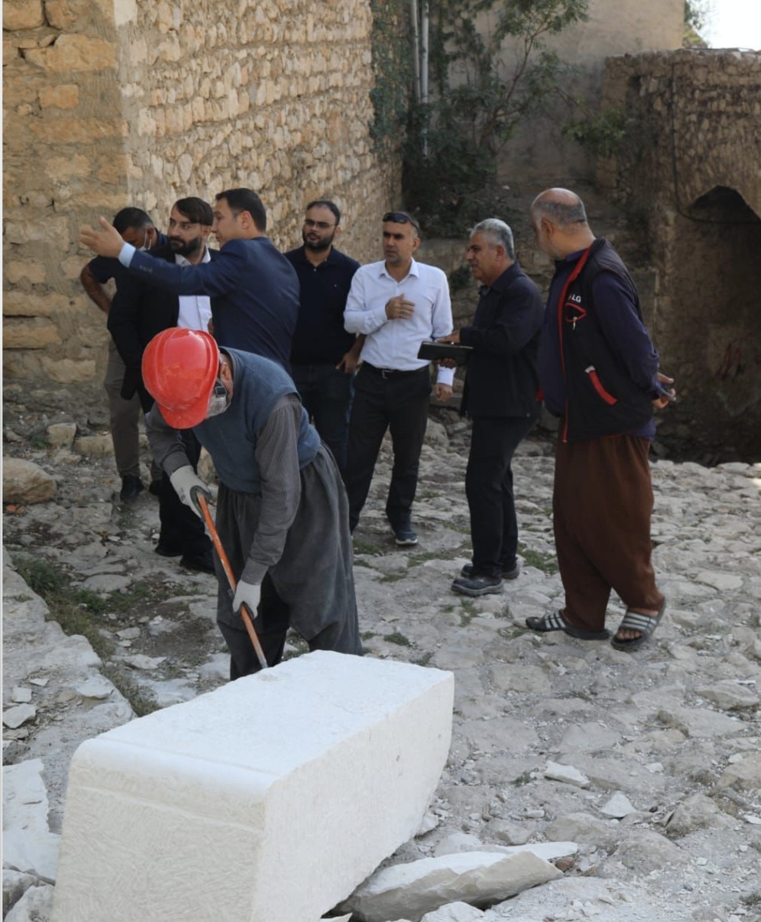 دروازه بادینان