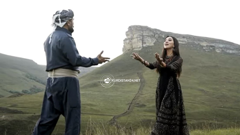 Kurdish singers Sivan Perwer and Zarifa Pashaevna Mgoyan performing in Caucasus Mountains, Russia. (Photo: K24)