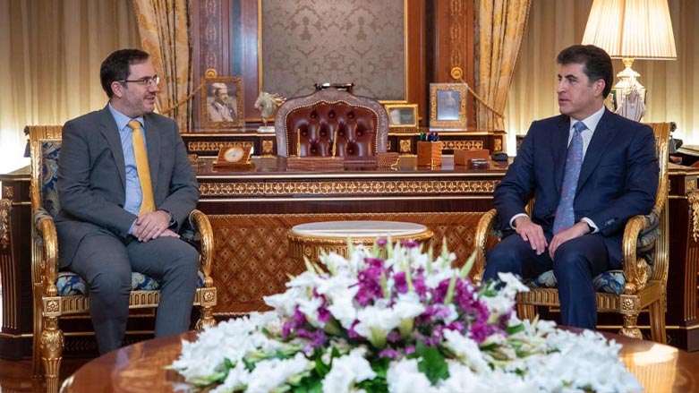 نچیروان بارزانی، رئیس اقلیم کوردستان و مارک برایسن ریچاردسن، سفیر بریتانیا در عراق