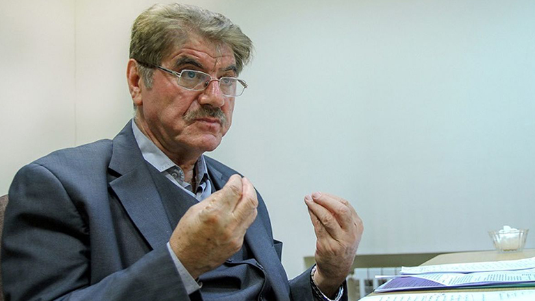 ساڵح نیکبەخت، پارێزەری بنەماڵەی ژینا ئەمینی