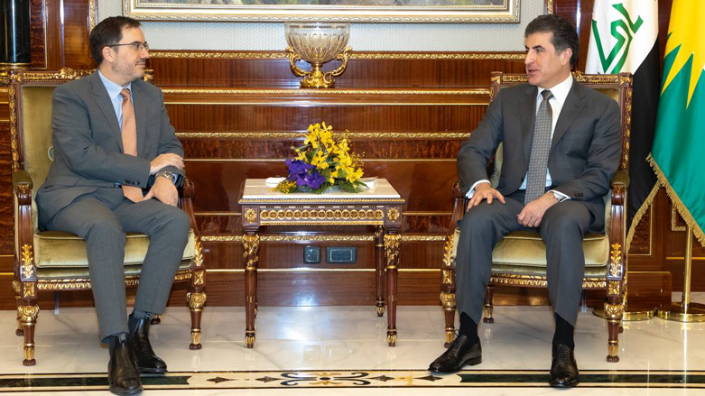 Kurdistan Region President Nechirvan Barzani (right) during his meeting with the UK Ambassador to Iraq Mark Bryson-Richardson, Oct. 18, 2022. (Photo: Kurdistan Region Presidency)