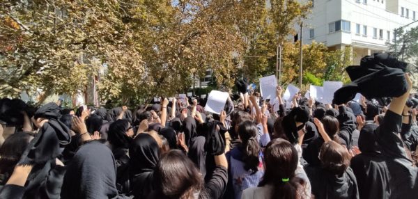 ادامه‌ی اعتراضات در دانشگاه‌های ایران