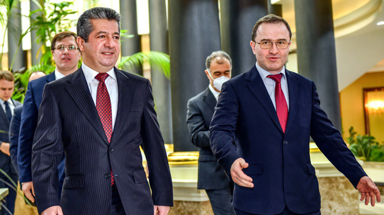 Kurdistan Region Prime Minister Masrour Barzani (left) walking alongside Russian Ambassador to Iraq Elbrus Kutrashev, Oct. 31, 2022. (Photo: KRG)