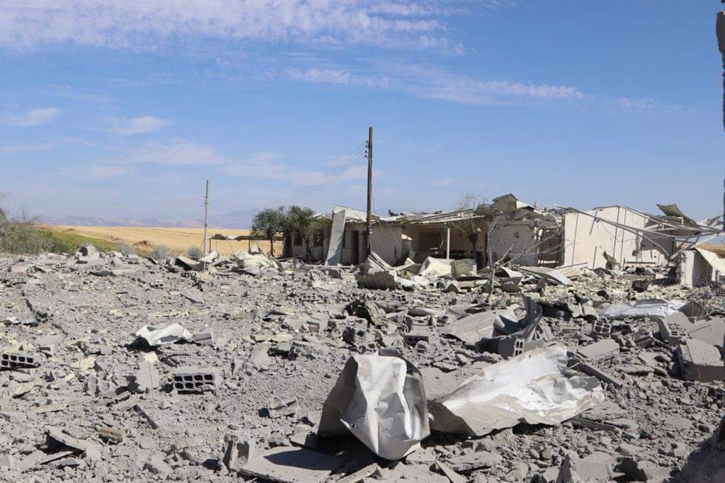 Türkiye, Rojava Kürdistanı'nda bir hastaneyi ve elektrik santralini bombaladı