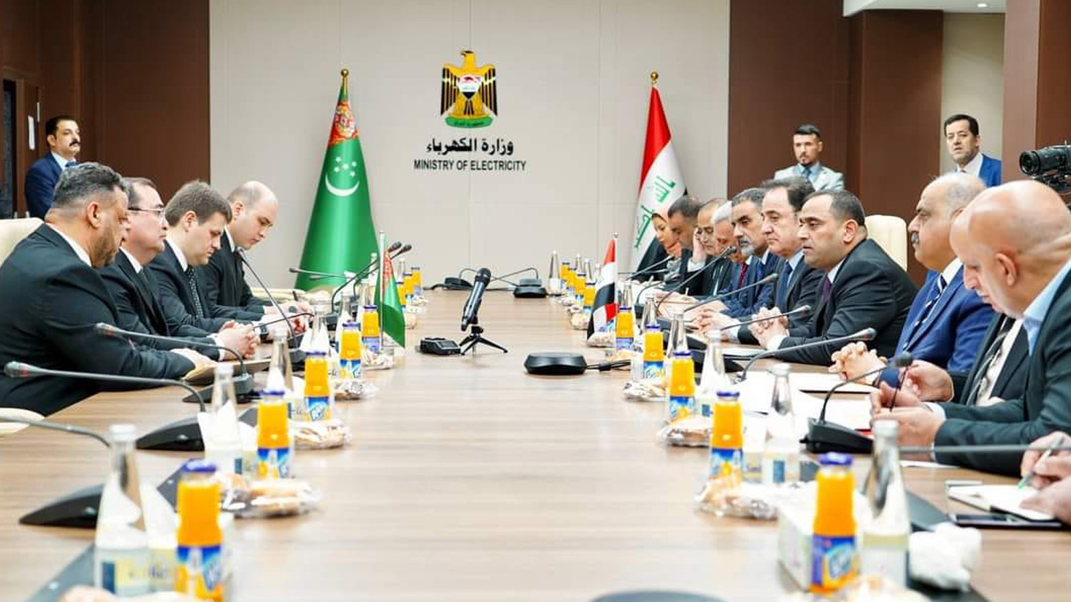 Irak Elektrik Bakanlığı heyeti ile Türkmenistanlı heyetin toplantısı