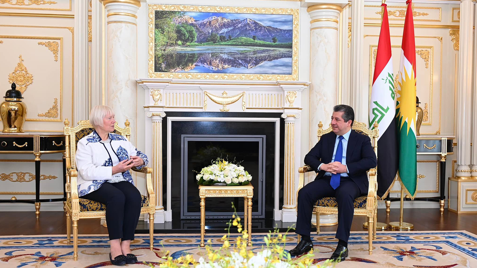 PM Barzani, German envoy to Iraq agree on preserving Kurdish constitutional rights