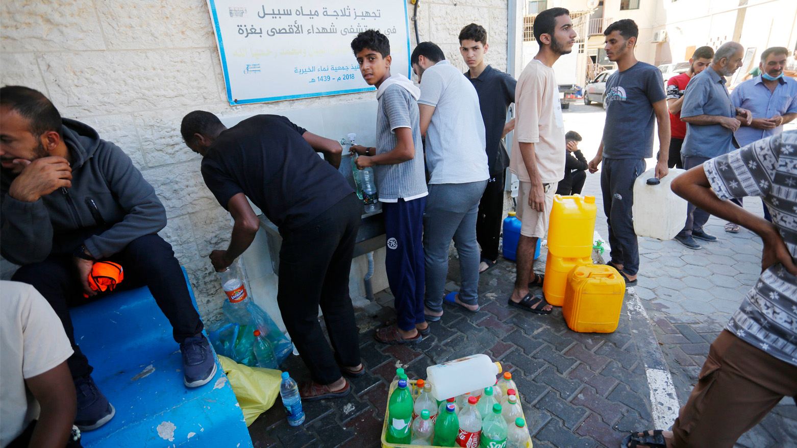 İsrail saldırılarının devam ettiği Gazze'de su sıkıntısı yaşanıyor-FOTO: AA